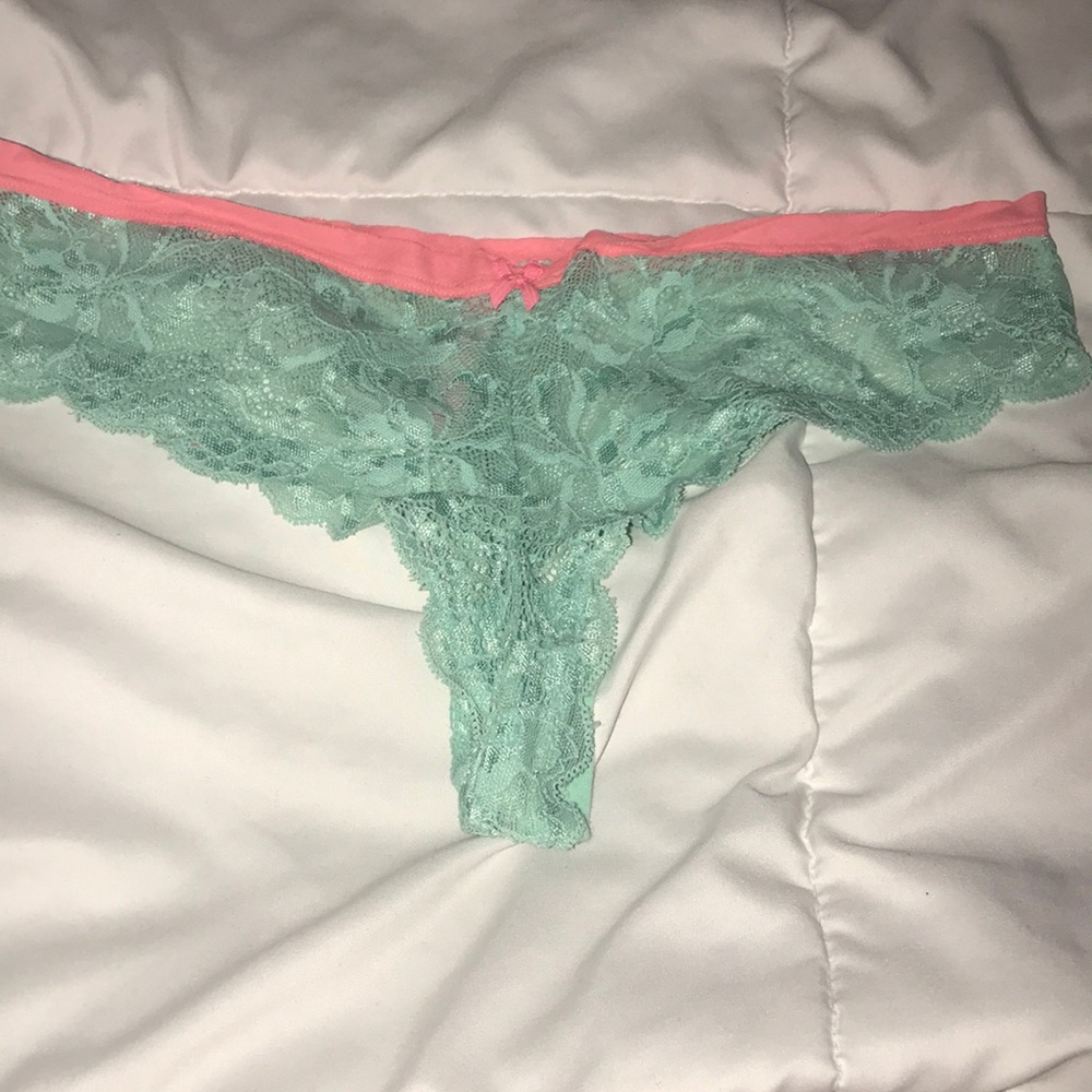 Victorias Secret extra low rise mini cheekster - Picture 4 of 5